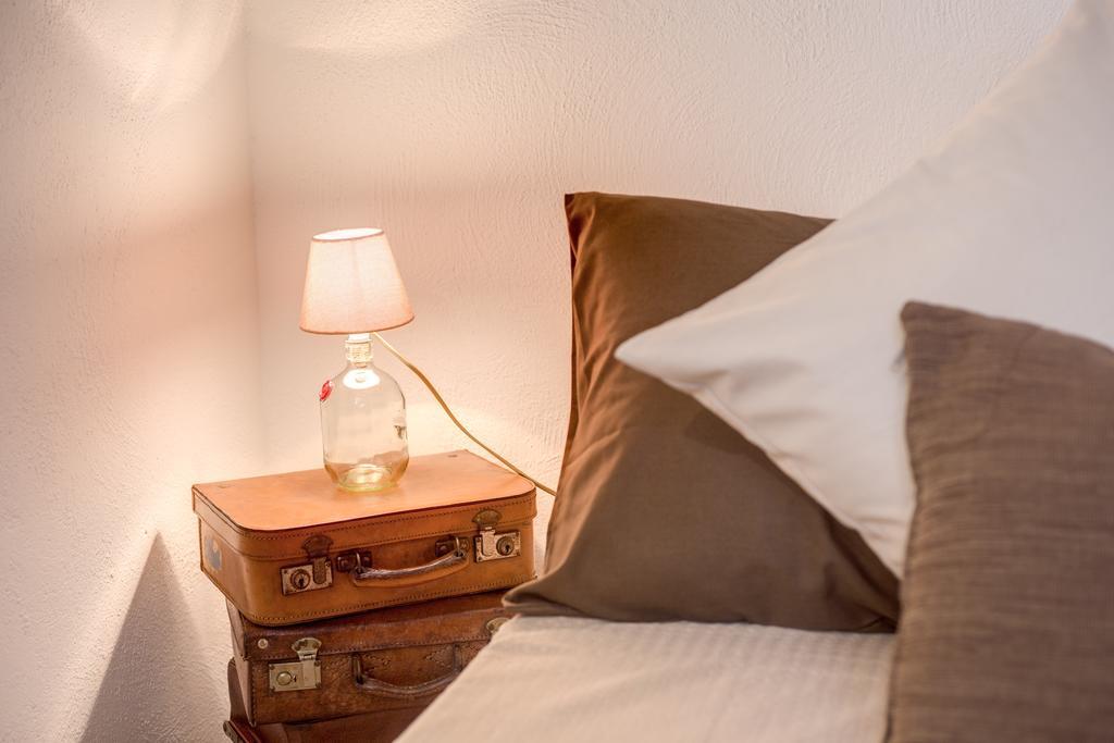 Vico Street Apartment เนเปิลส์ ห้อง รูปภาพ